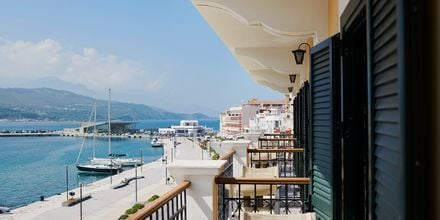 Utsikter från hotell Aeolis i Samos stad.