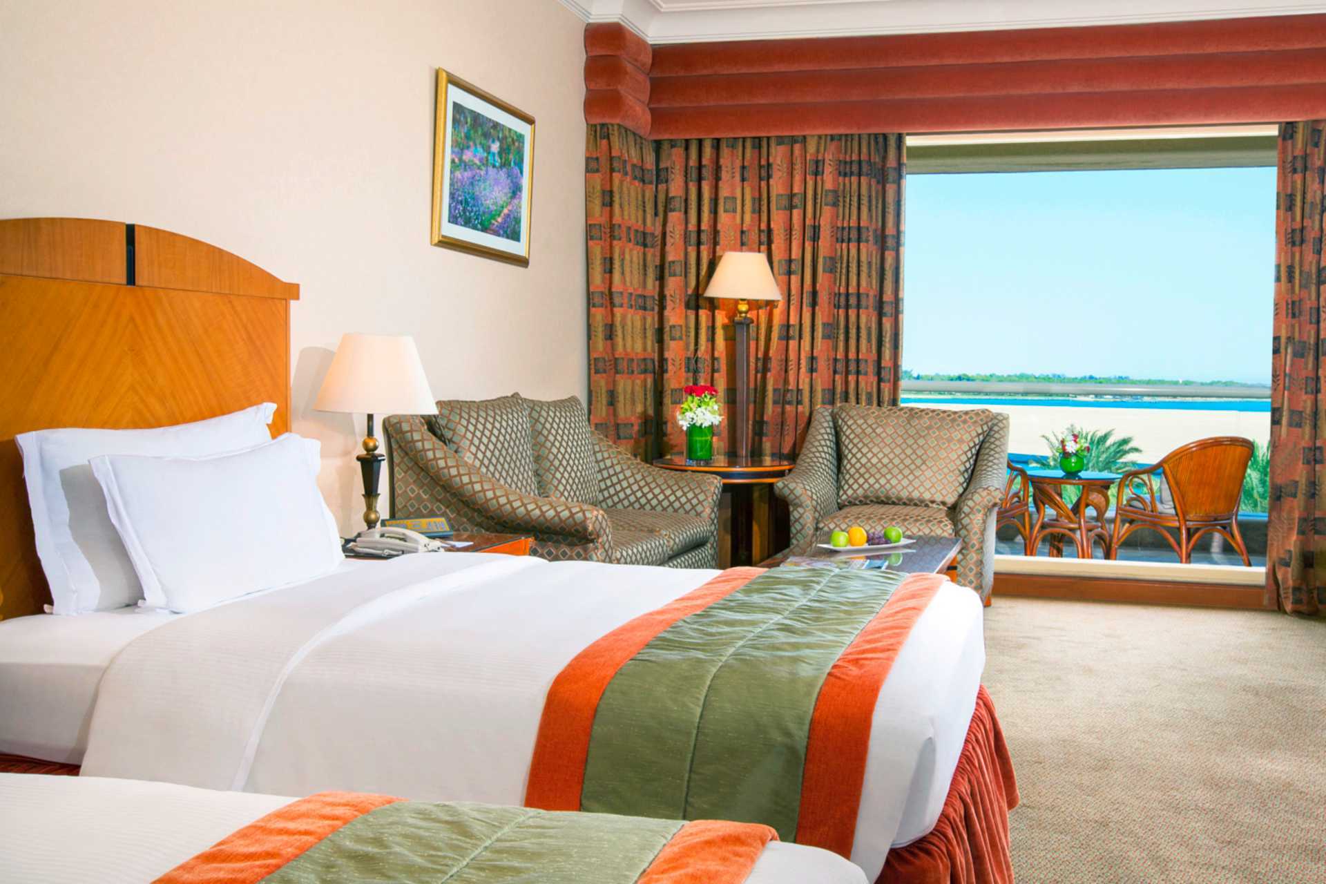 Superiorrum på hotell Al Raha Beach i Abu Dhabi, Förenade Arabemiraten.
