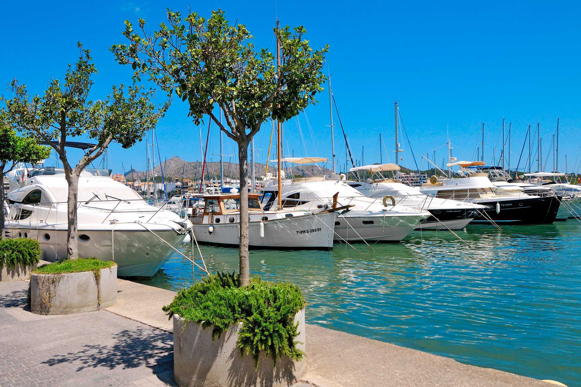 Port de Alcudia på Mallorca, Spanien.