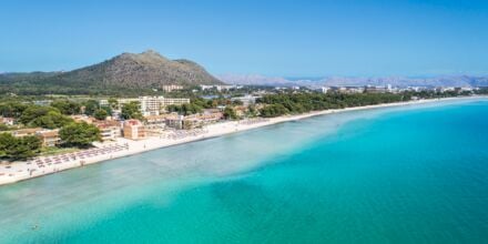 Stranden i Alcudia och Playa de Muro är tillsammans över 15 kilometer lång.
