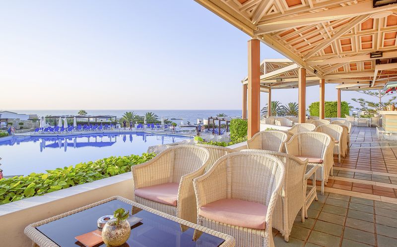 Poolbaren på hotel Aldemar Knossos Royal i Hersonissos, Kreta.