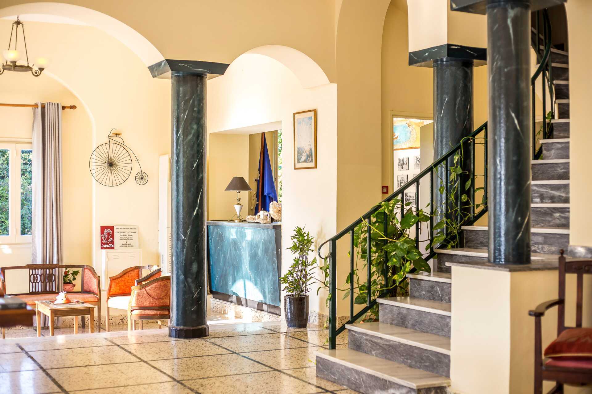 Lobby på hotell Alinda på Leros, Grekland.