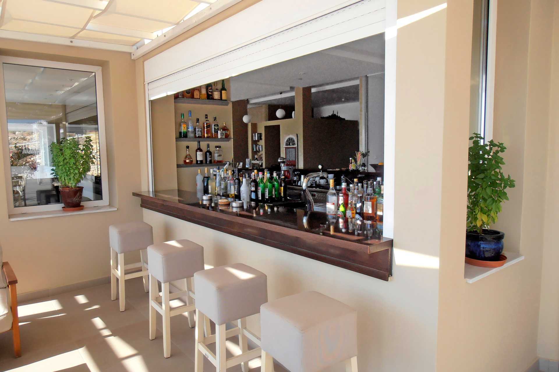 Bar på hotell Apolis, Karpathos.