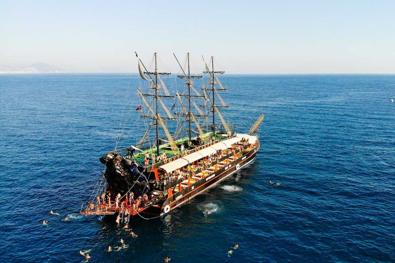 Badbåt från Alanya - Relax boat