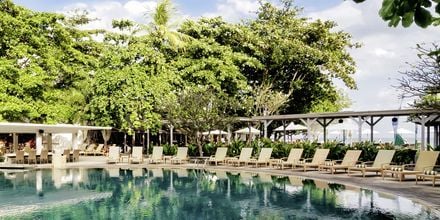 Pool vid Bali Garden Beach Resort i Kuta, Bali.