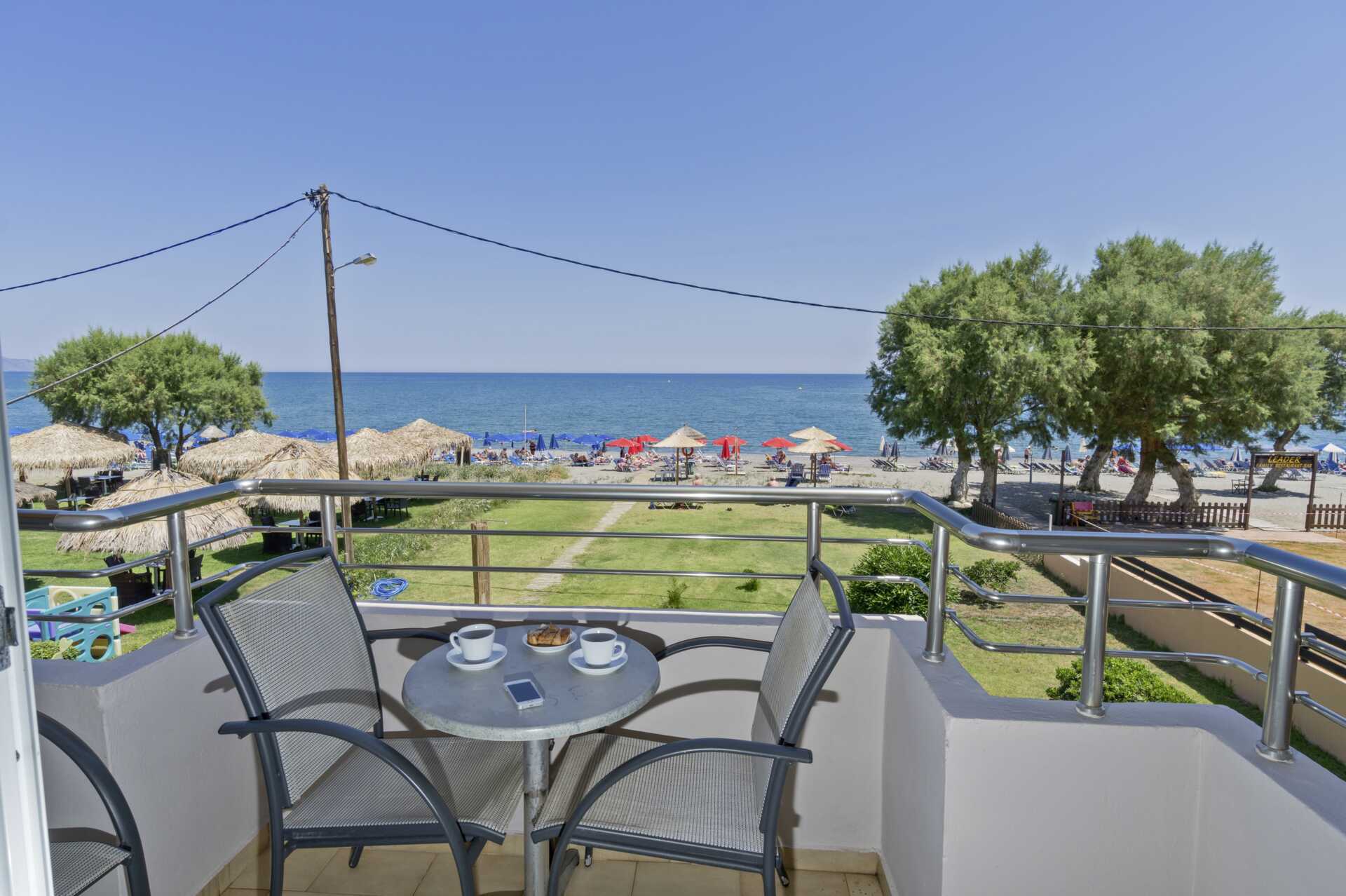 Balkong med havsutsikt på hotell Mary, Kreta.