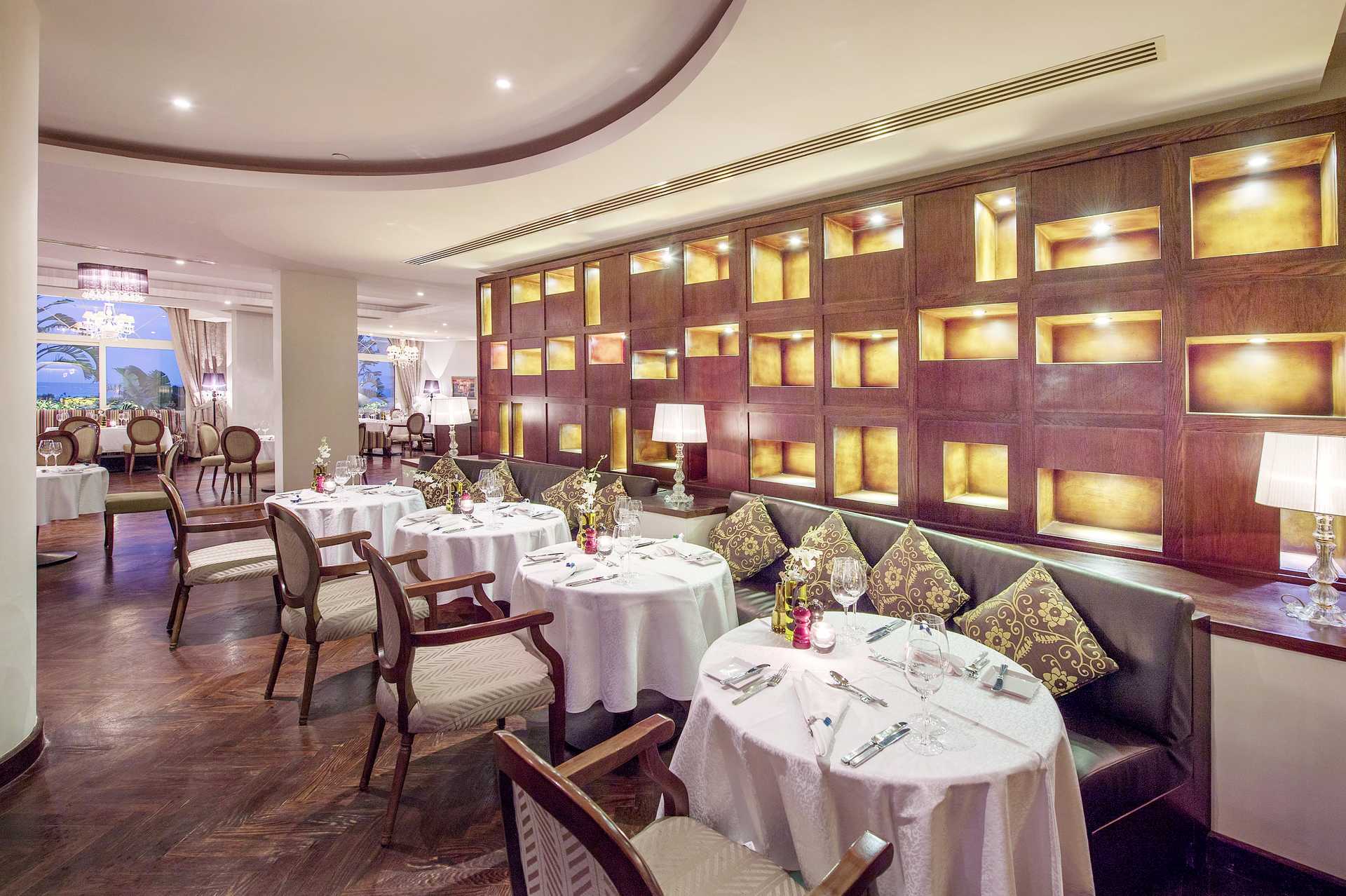 Restaurang på hotell Barn Palace Resort i Sahl Hasheesh, Egypten.