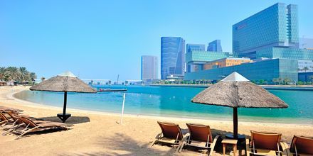 Strand vid hotell Beach Rotana Abu Dhabi i Förenade Arabemiraten.