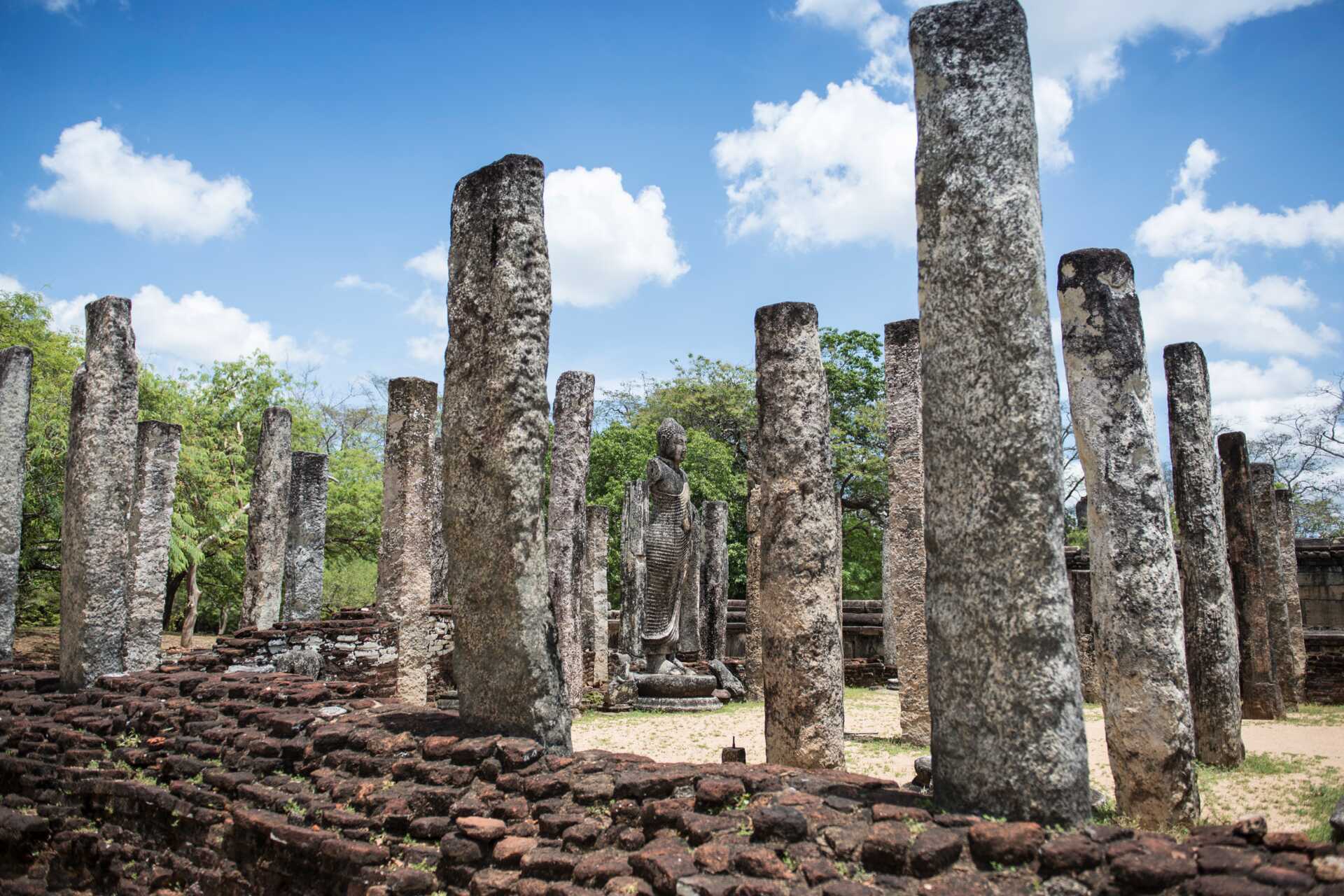 Ruinerna i Polonnaruwa på Sri Lanka.