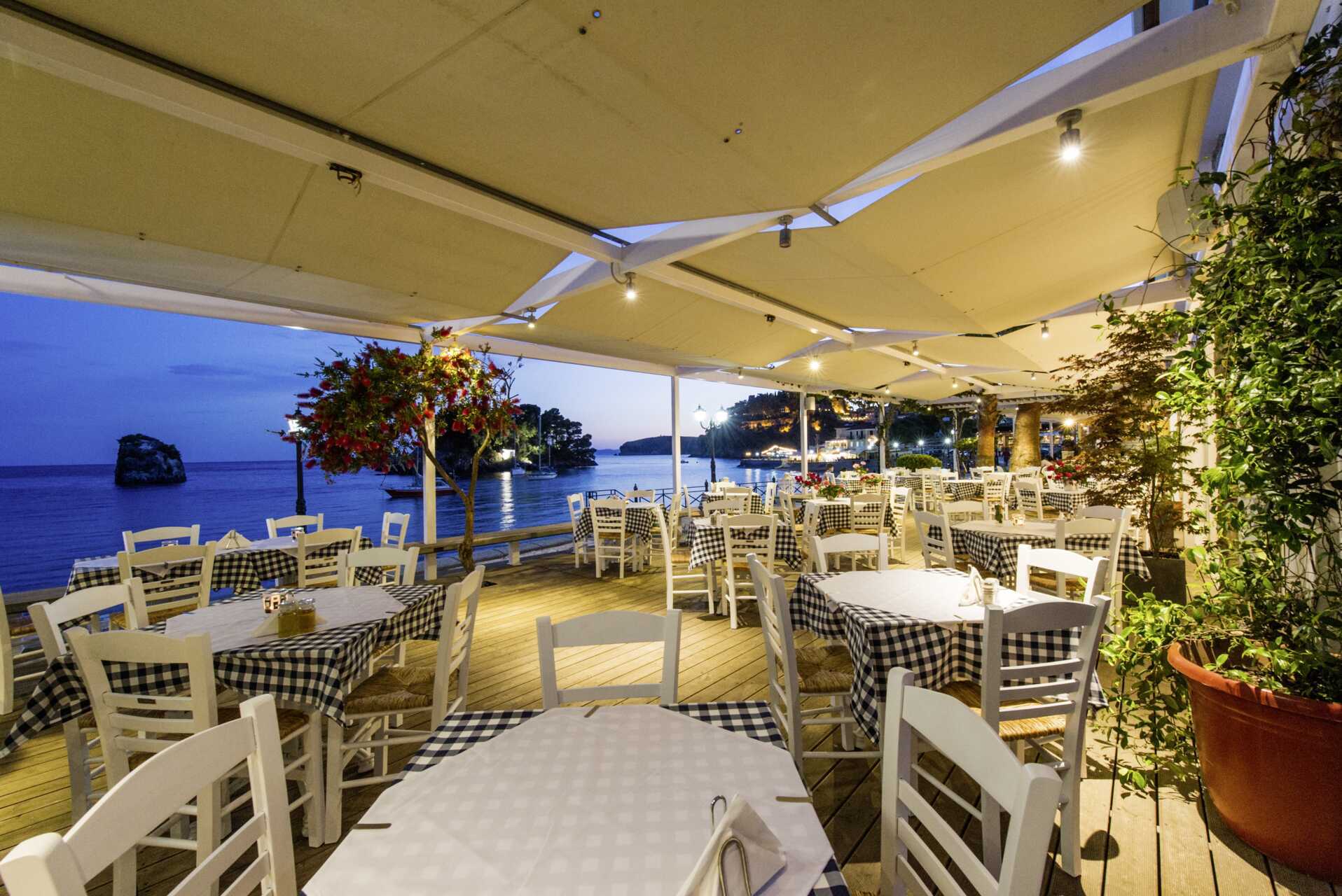 Restaurang på hotell Bianco i Parga, Grekland.