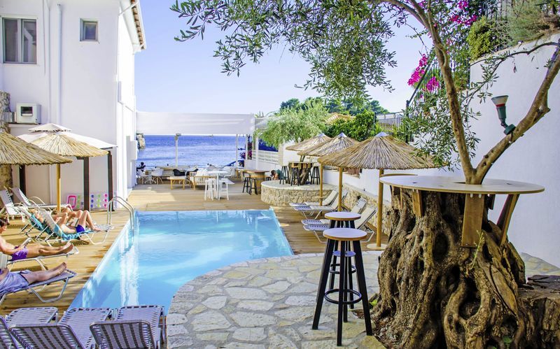 Pool på hotell Bianco i Parga, Grekland.