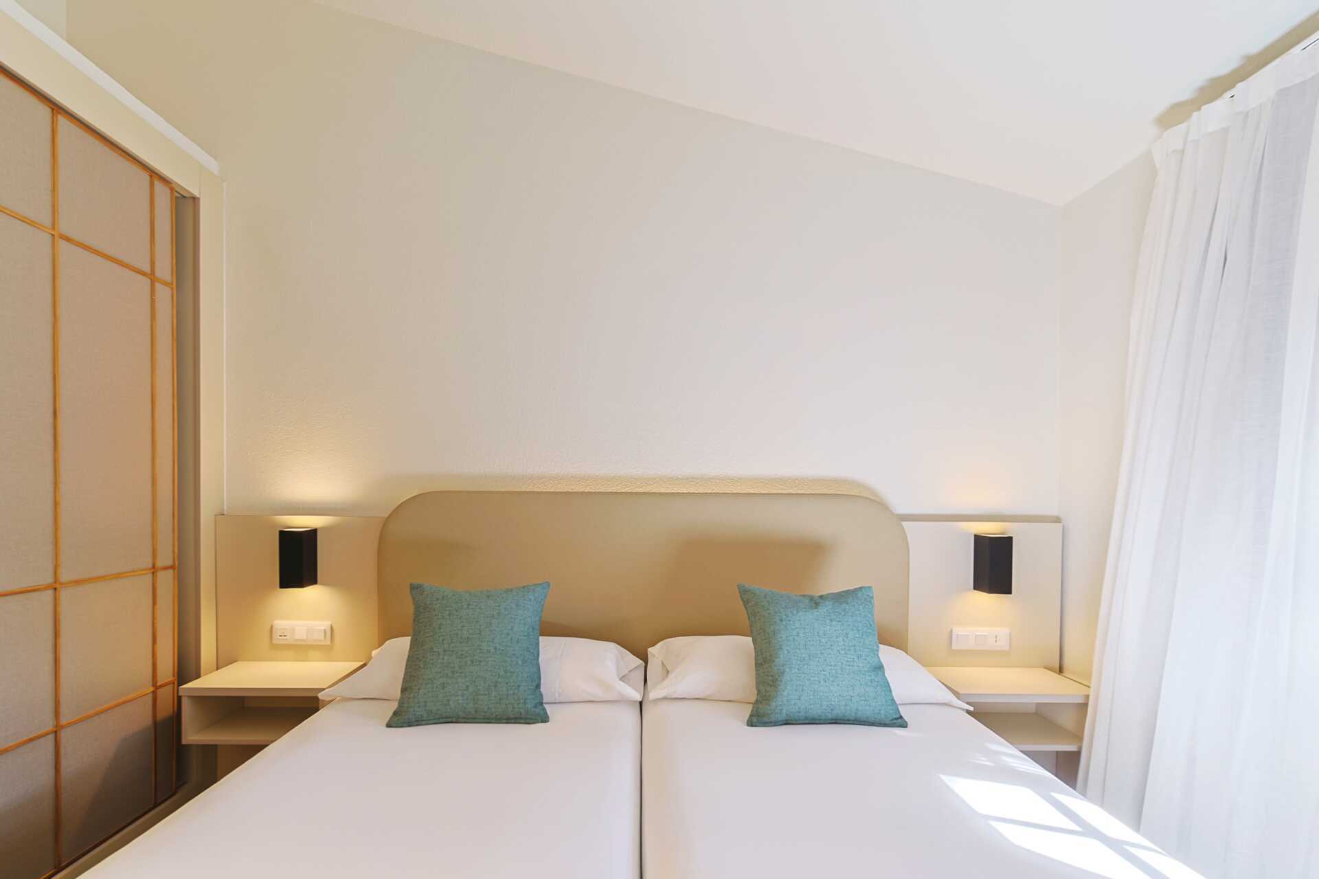 Bilden är en illustration om hur lägenheterna kommer att se ut efter renoveringen.