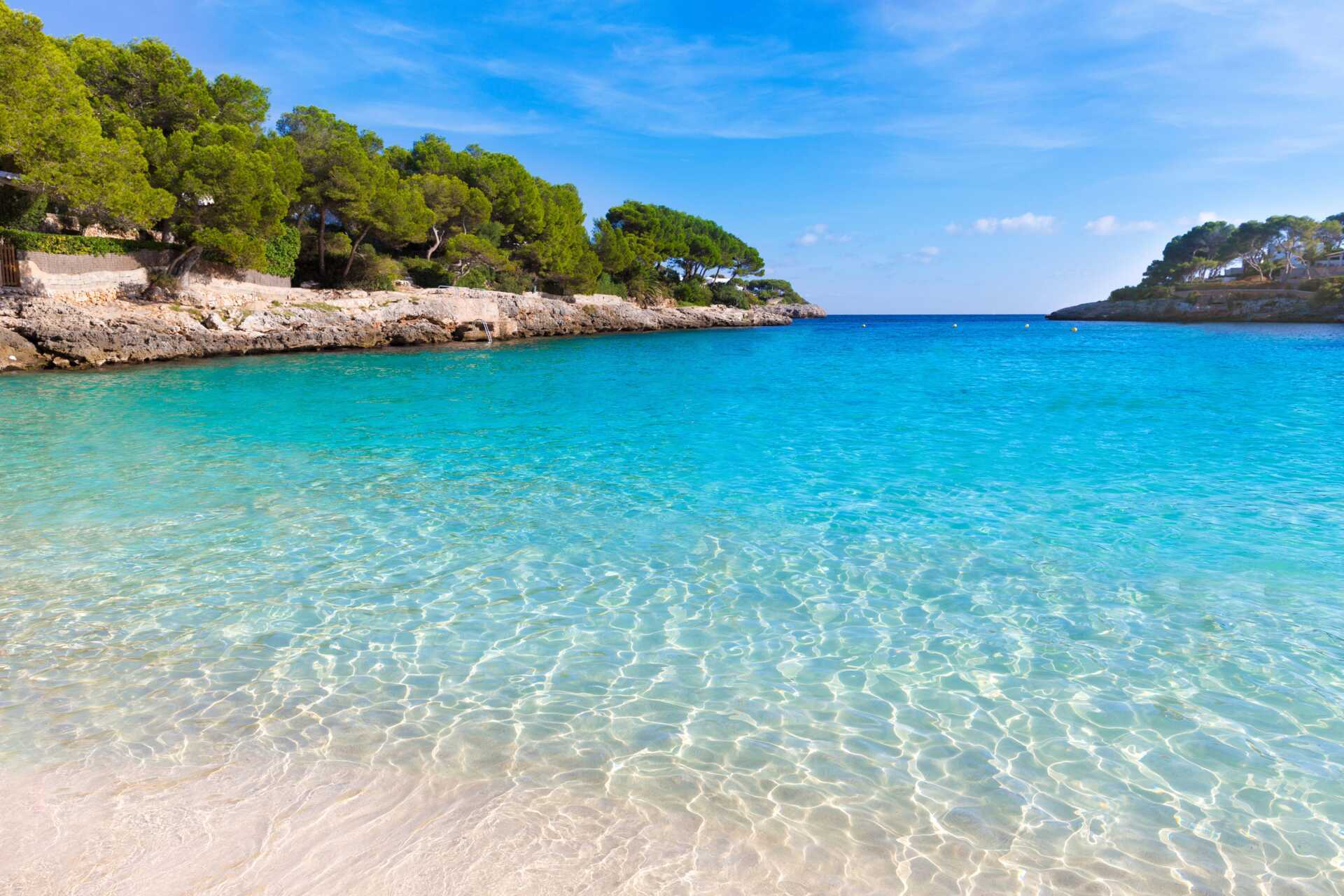 Vackra badvikar i Cala D'or.