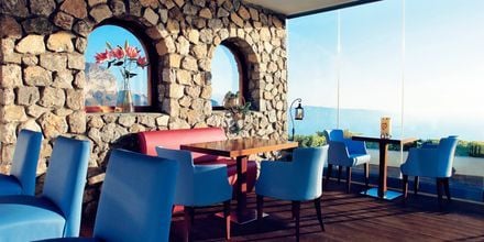 Restaurangen på hotell Caldera's Lilium på Santorini, Grekland.