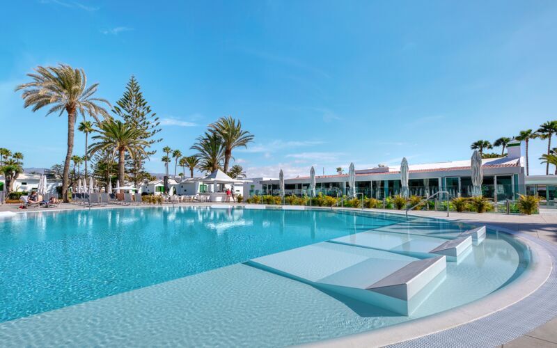 Poolområde på hotell Canary Garden Club i Maspalomas på Gran Canaria.