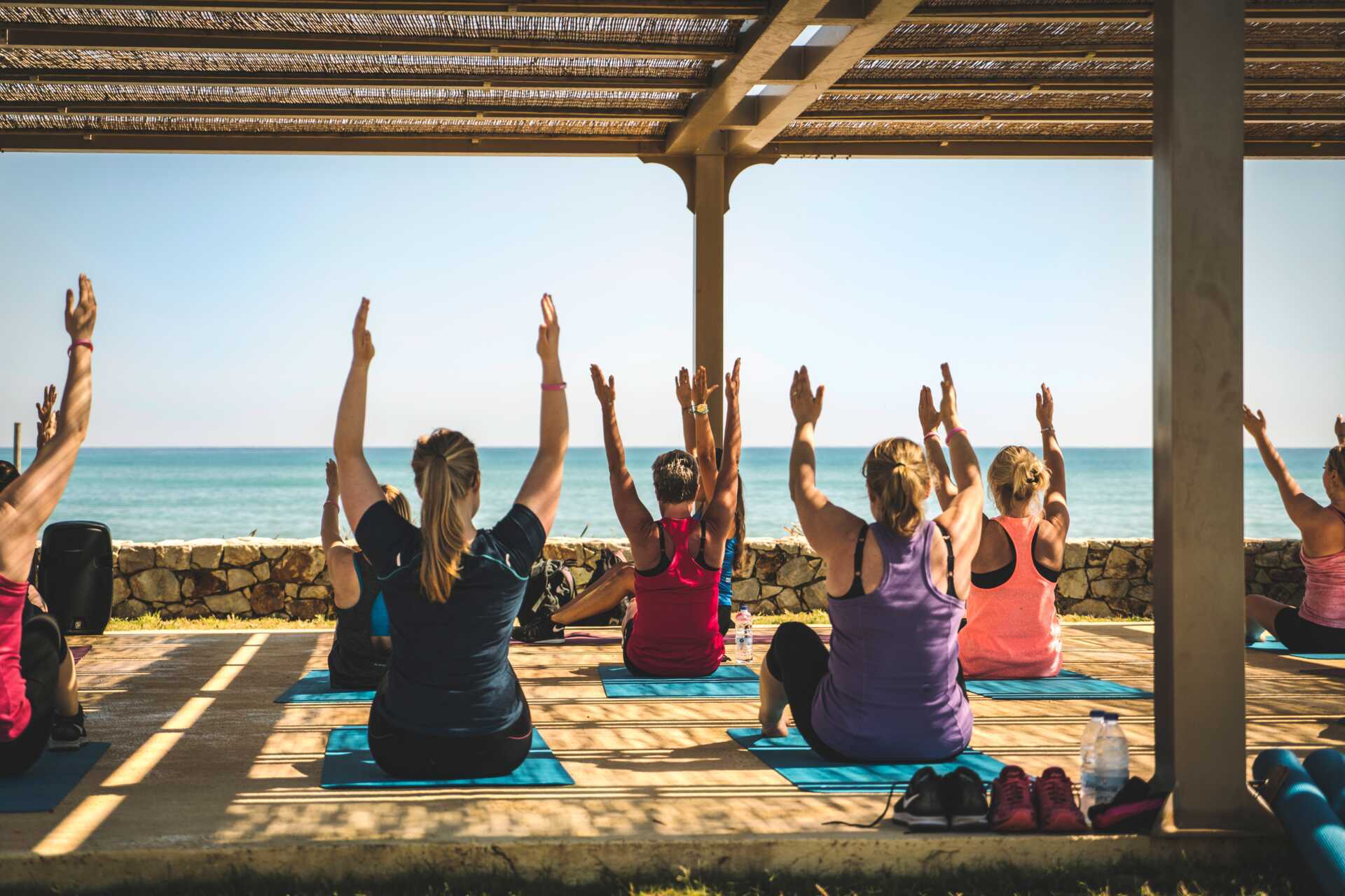 Yoga på hotell Cavo Spada Deluxe & Spa, på Kreta, Grekland.