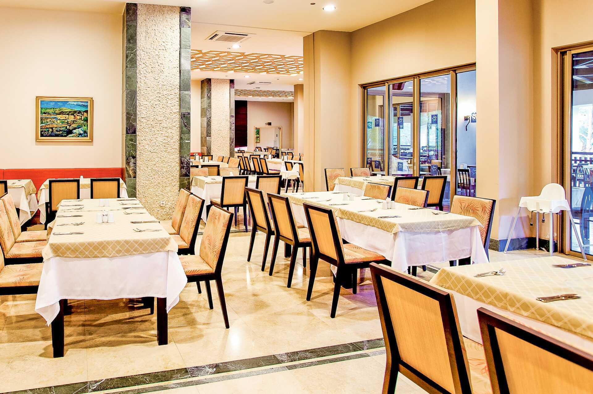 Restaurang på hotell Melas Holiday Village i Side, Turkiet.