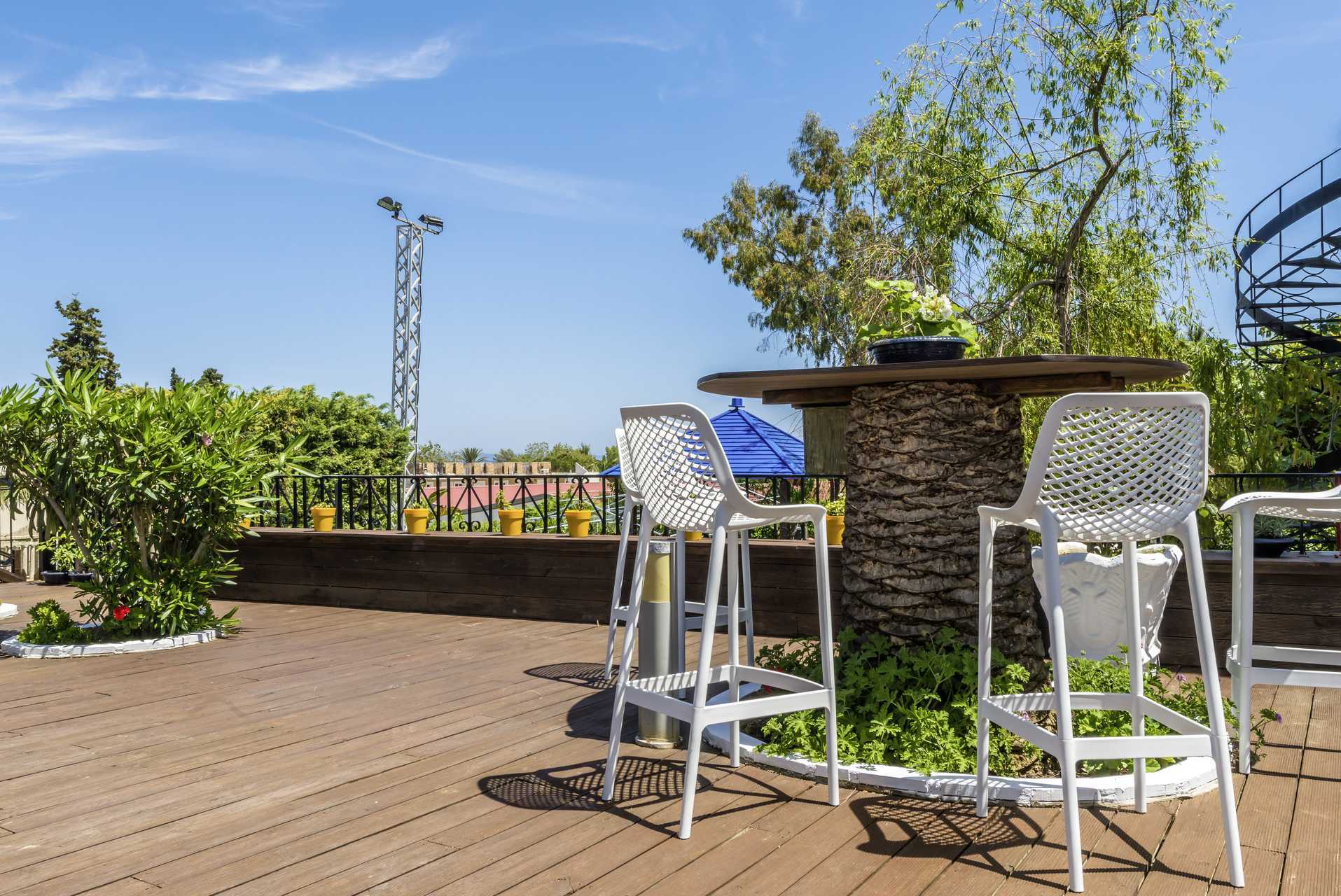 Terrass på hotell Contessa på Zakynthos, Grekland.