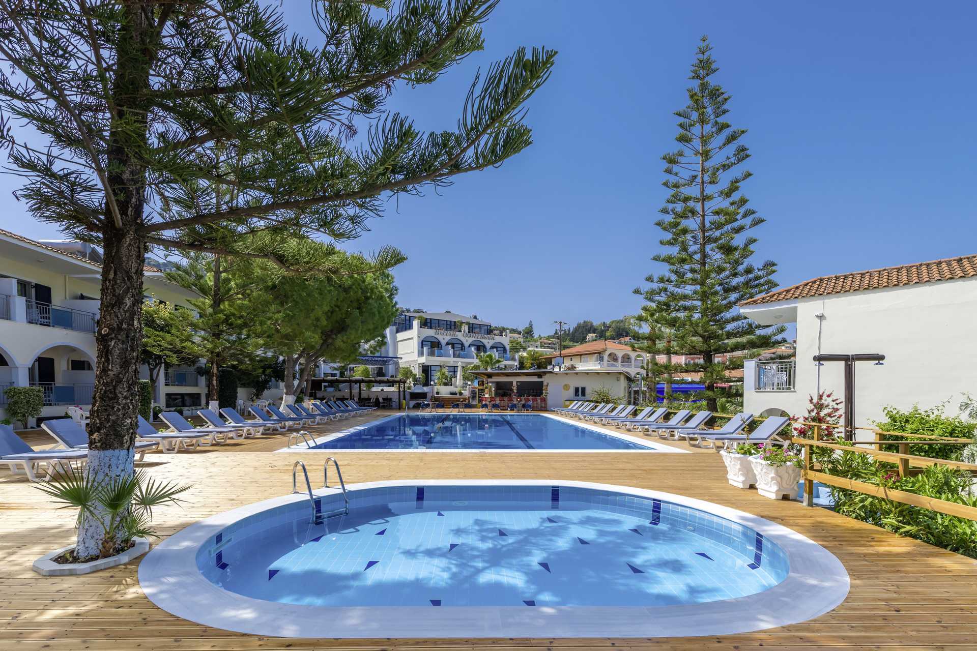 Pool på hotell Contessa på Zakynthos, Grekland.