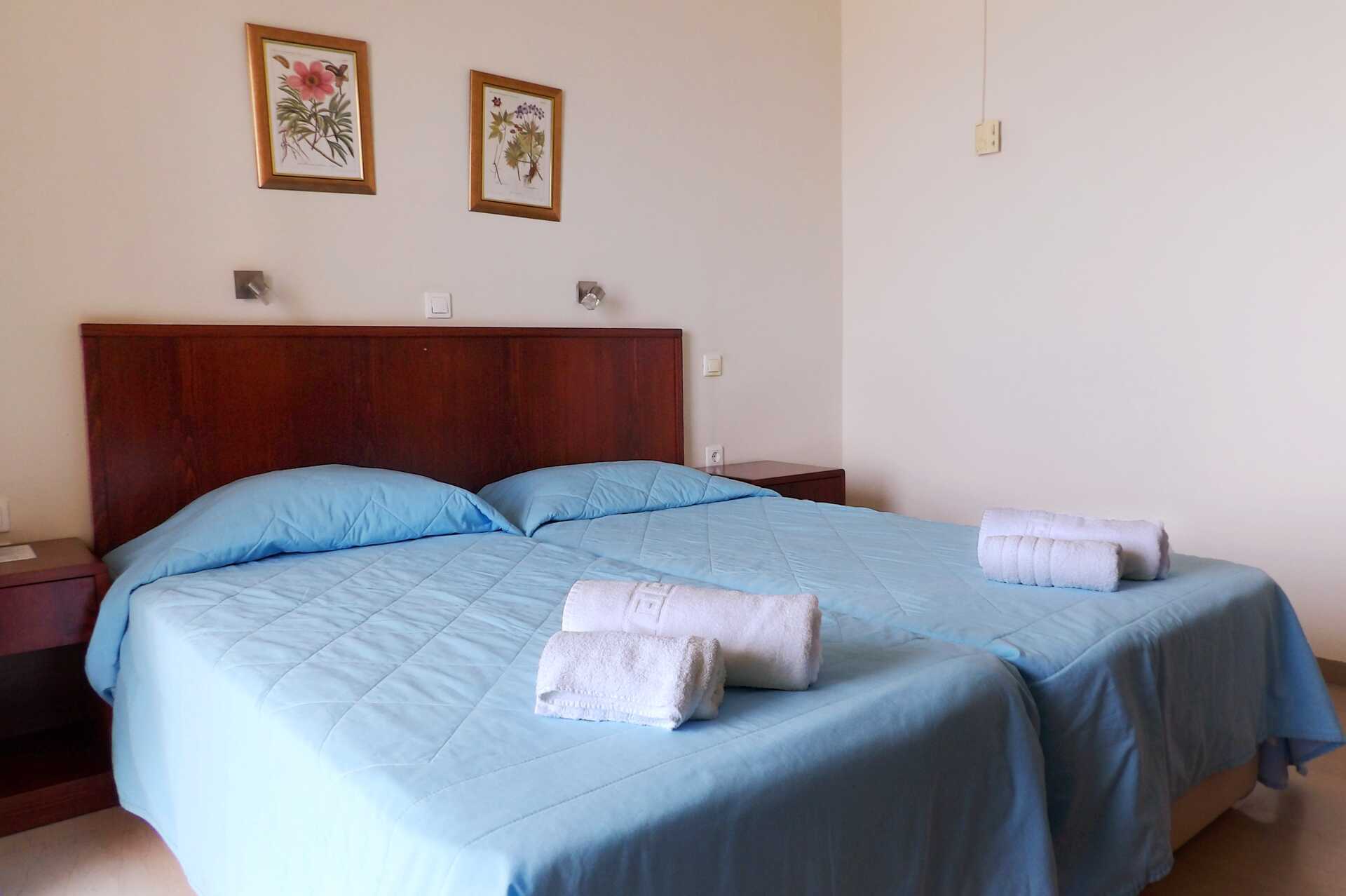 Dubbelrum på hotell Dassia Beach på Korfu, Grekland.