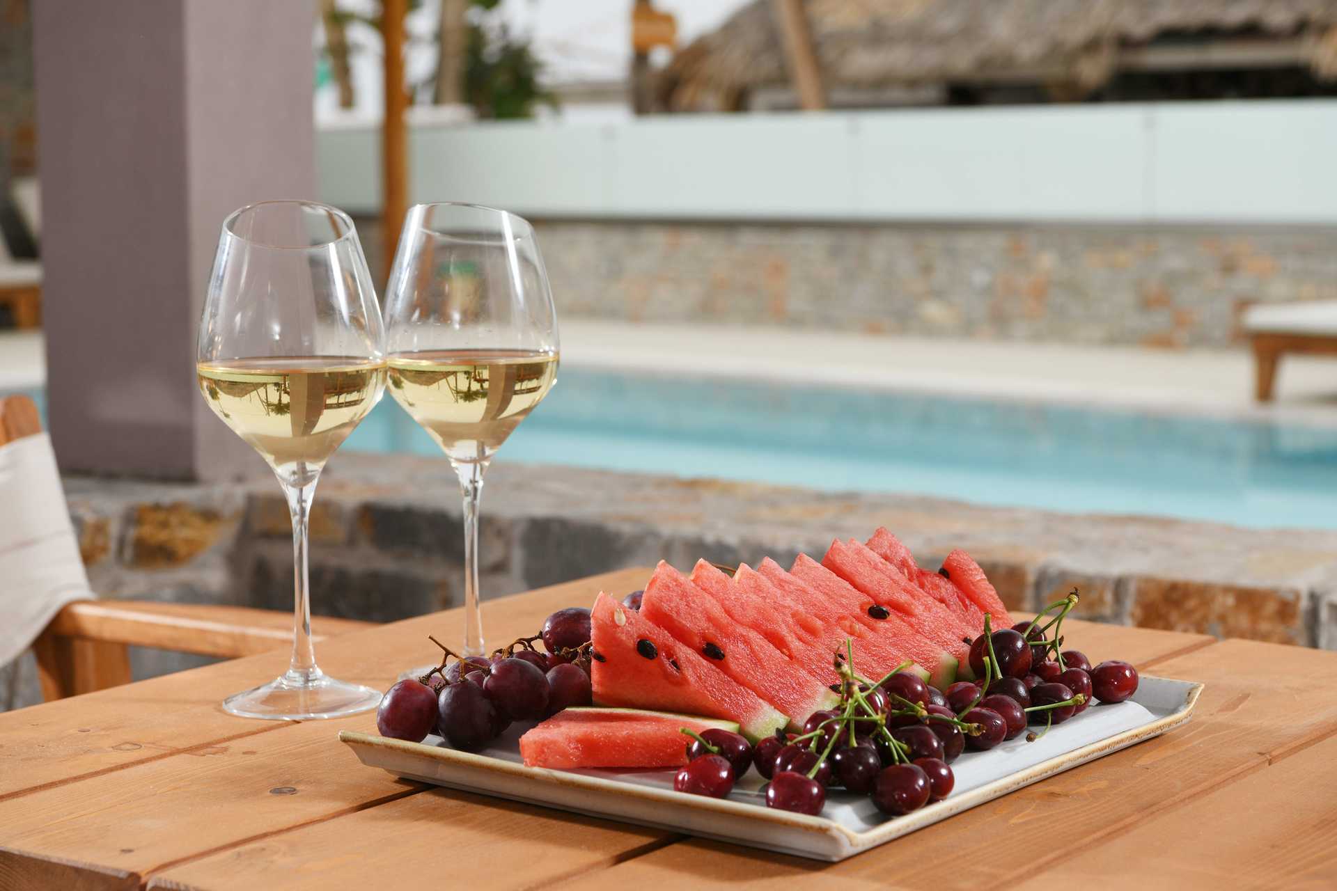 Deluxesviter med halvpension endast för vuxna över 16 år på hotell High Beach, Kreta.