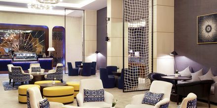 Lobby på hotell Doubletree by Hilton Marjan Island i Ras al Khaimah.