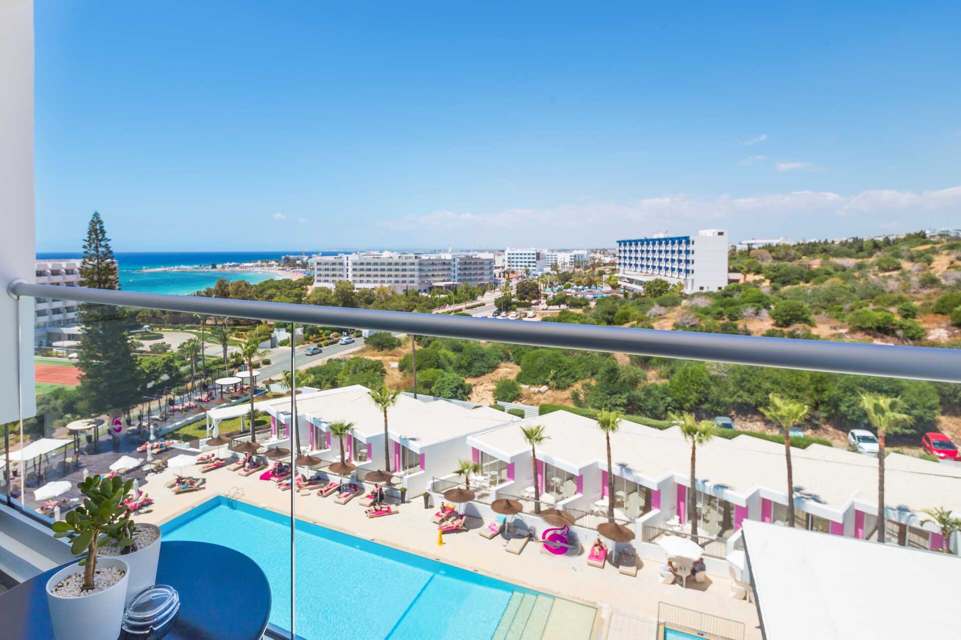 Dubbelrum med begränsad havsutsikt