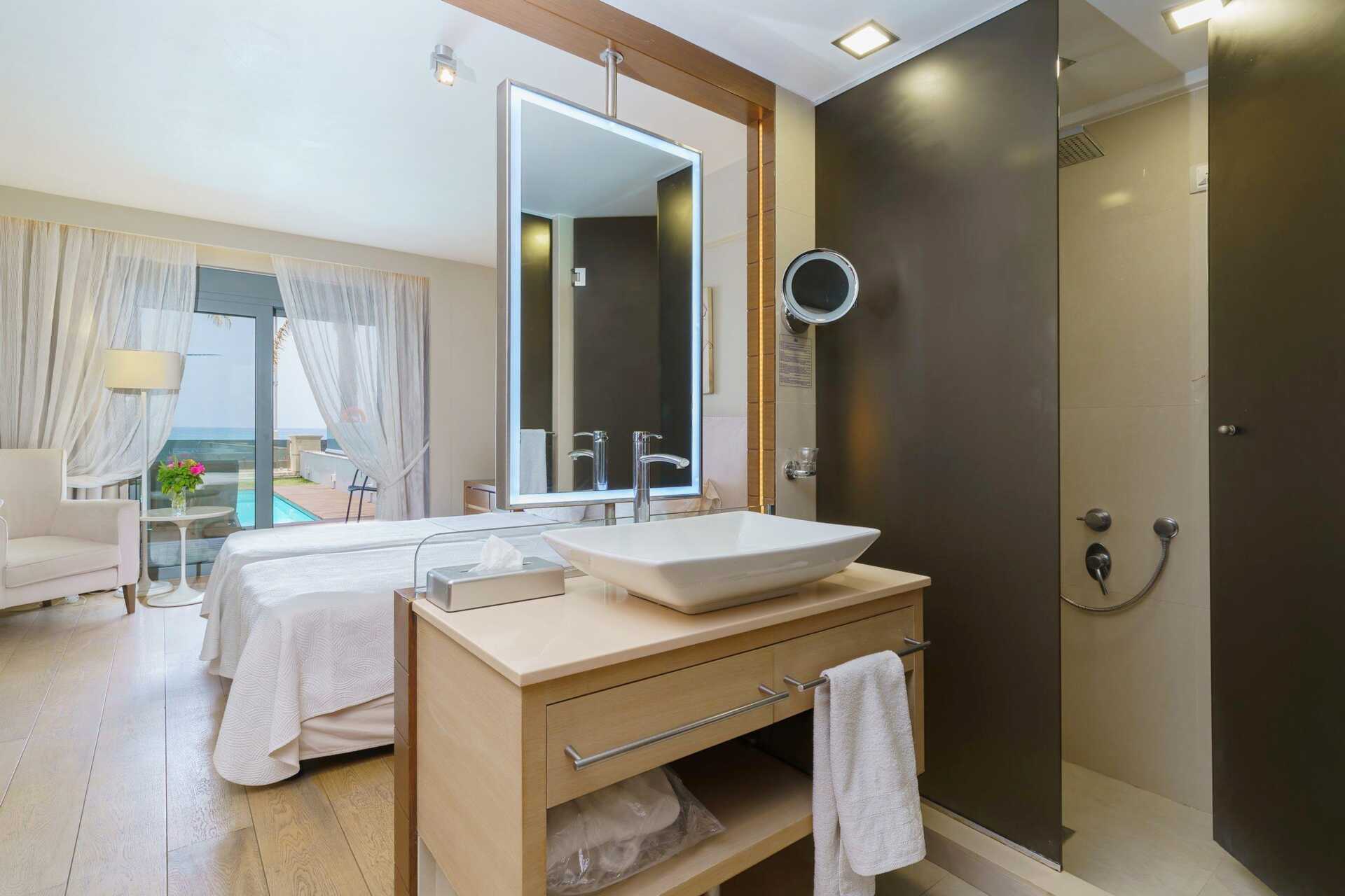 Dubbelrum med privat pool