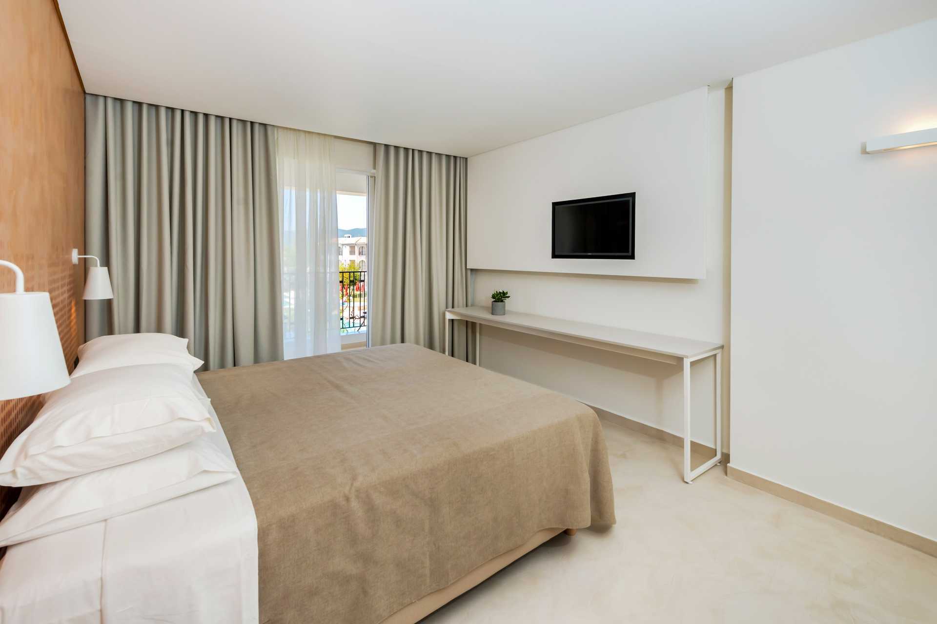 Dubbelrum på Bitzaro Grande i Kalamaki på Zakynthos.