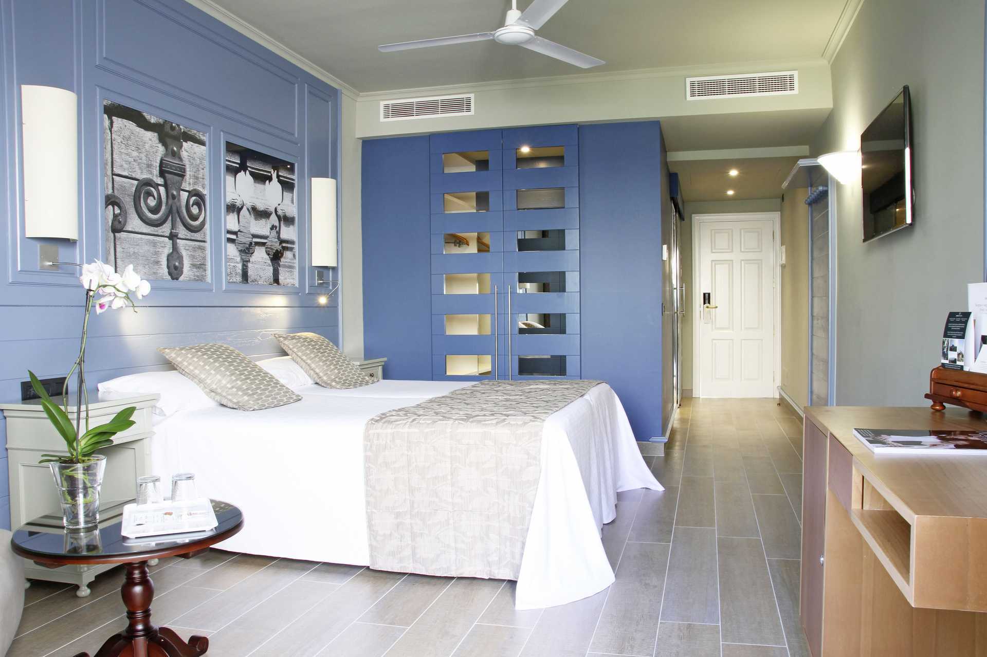 Dubbelrum på hotell Adrian Colon Guanahani i Playa de las Americas, Teneriffa.