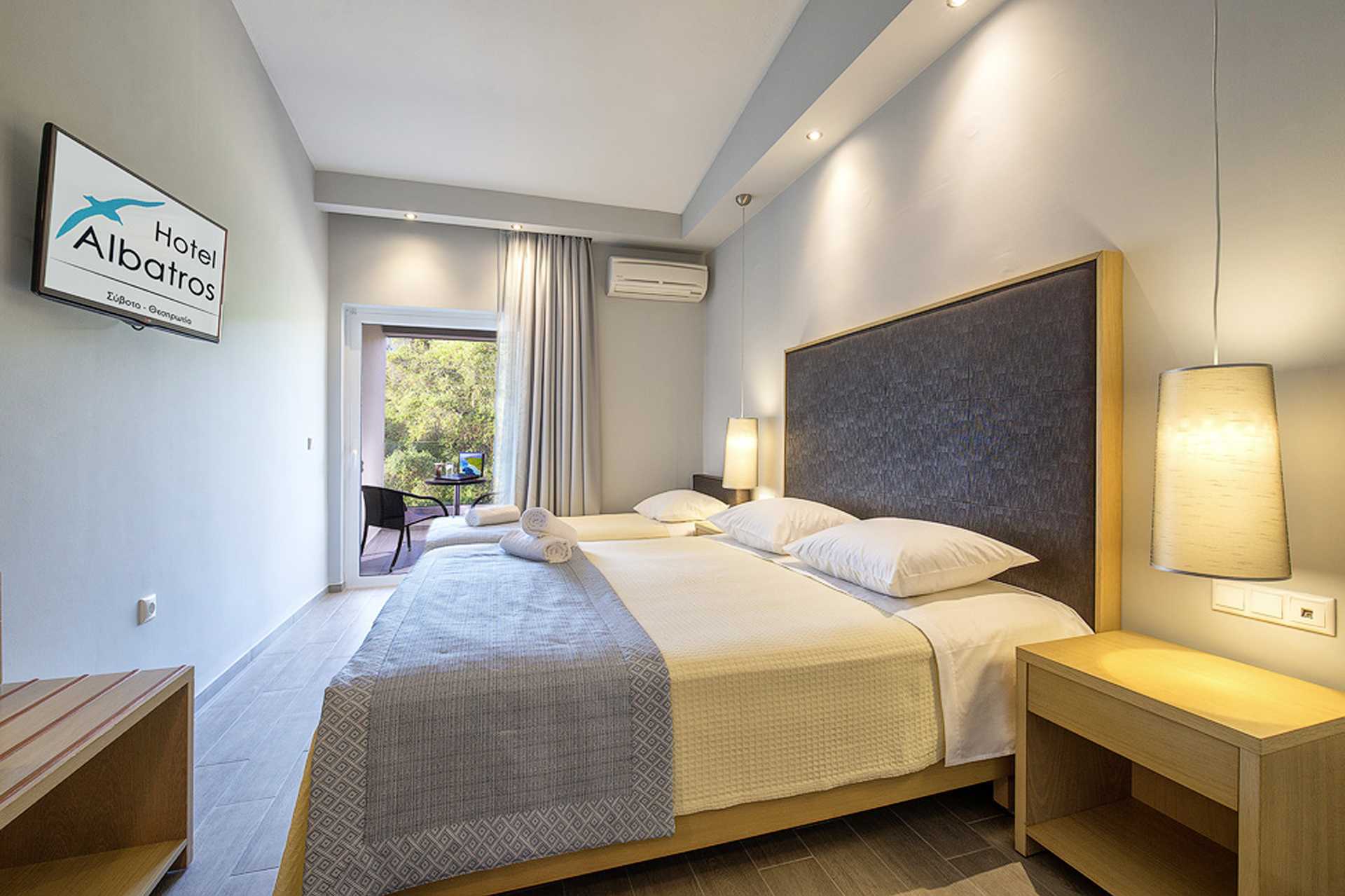 Dubbelrum på hotell Albatros i Sivota, Grekland.