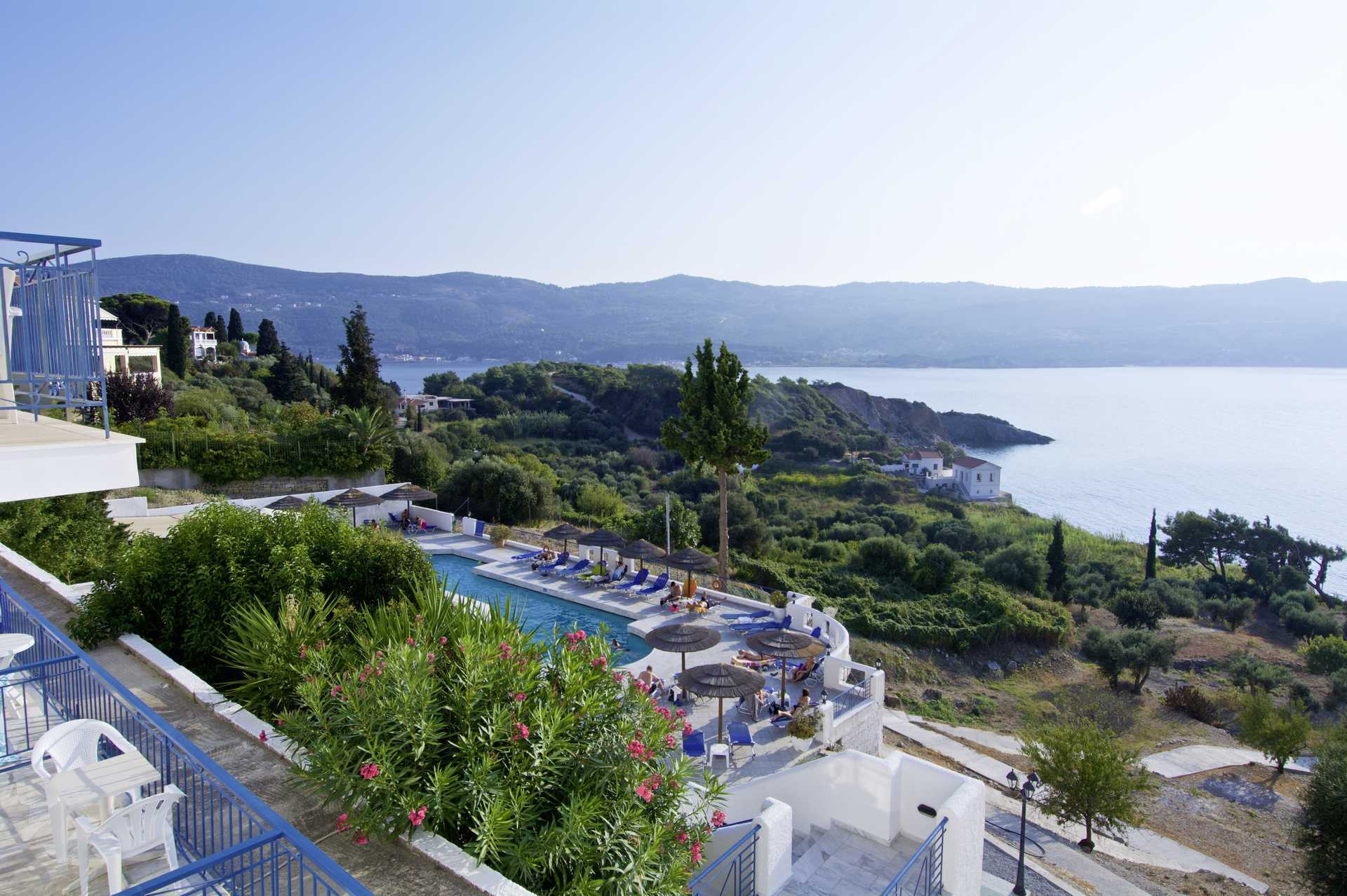 Dubbelrum på hotell Andromeda i Samos stad i Grekland.