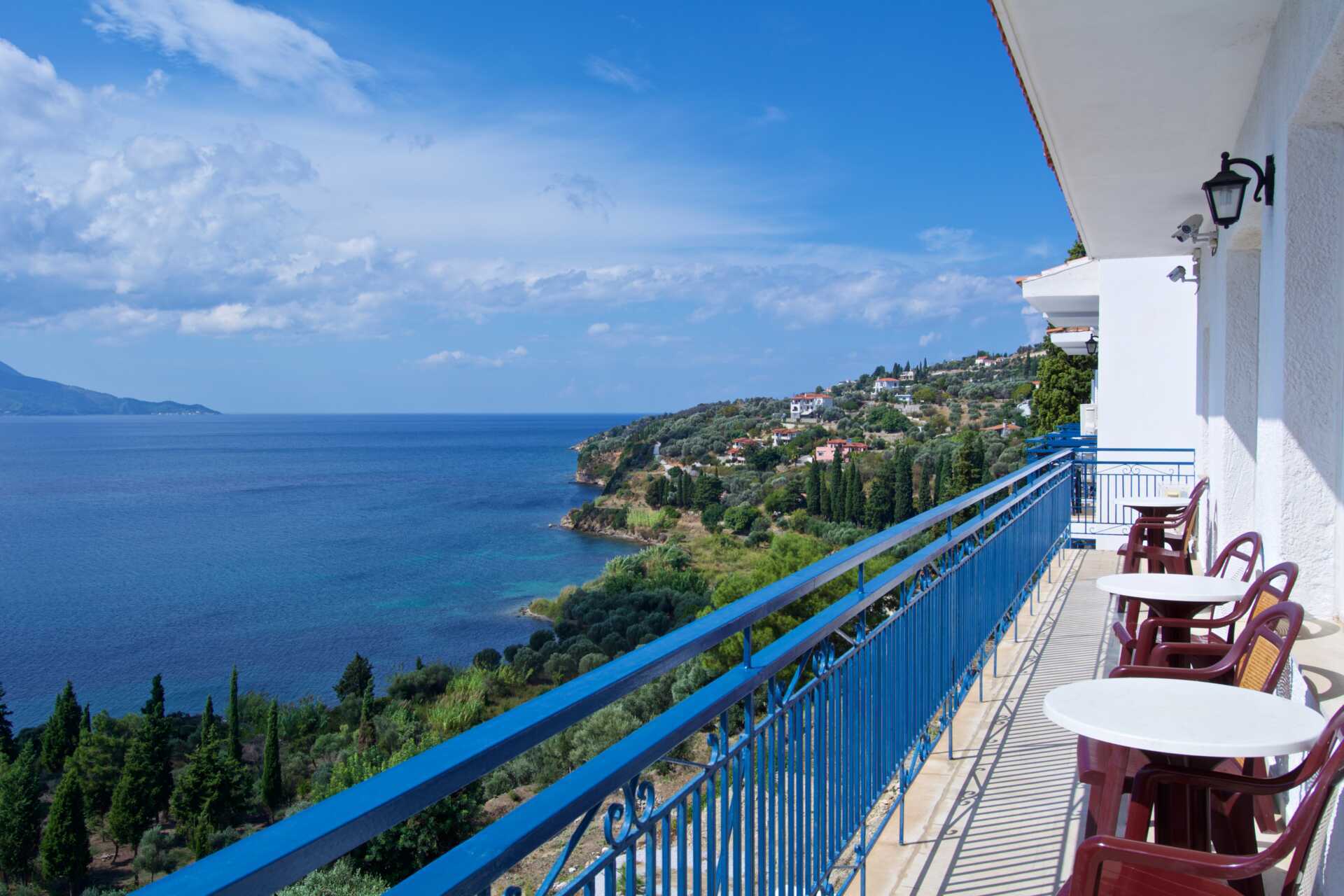 Dubbelrum på hotell Andromeda i Samos stad i Grekland.