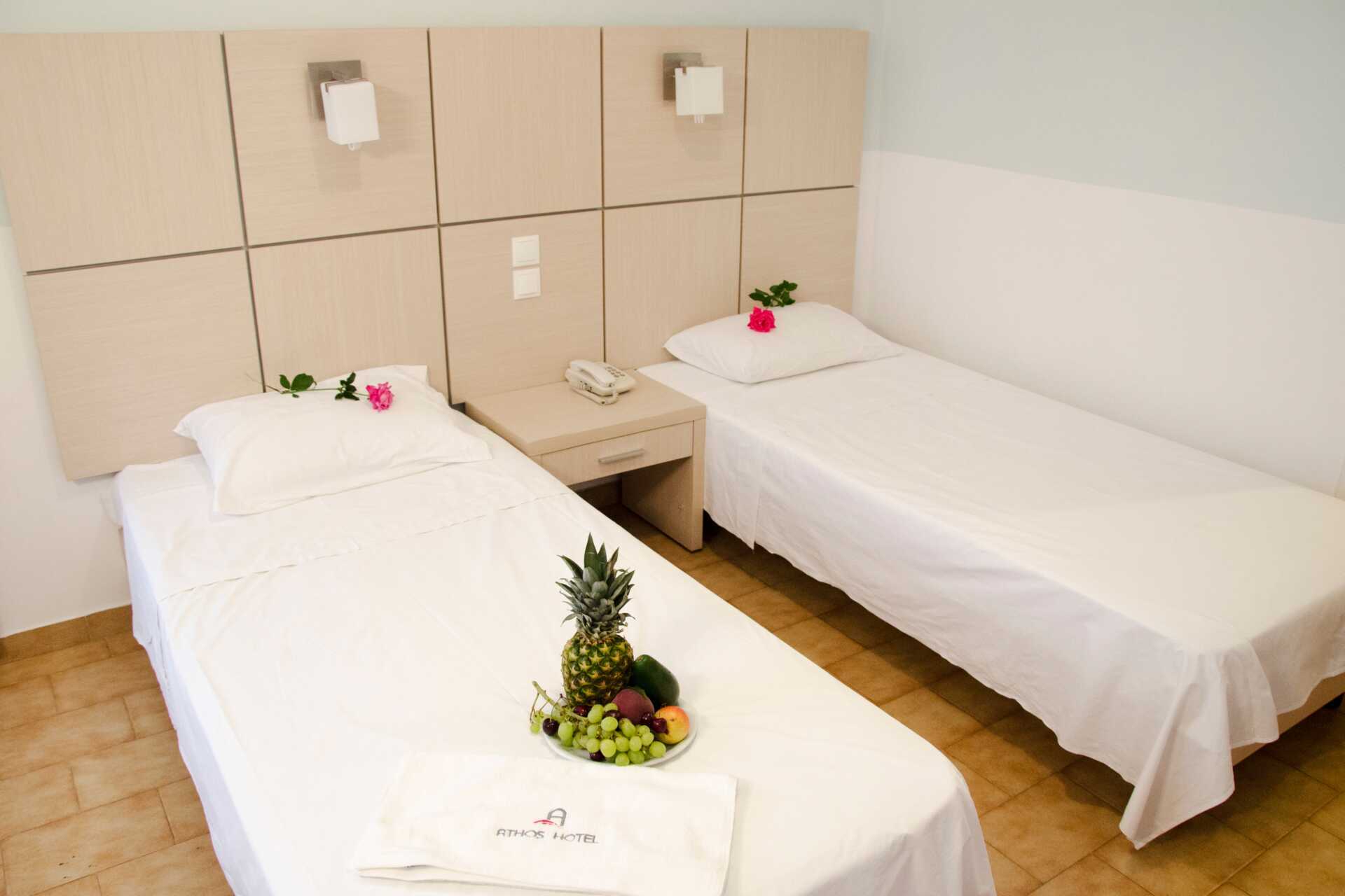 Dubbelrum på hotell Athos på Lefkas.