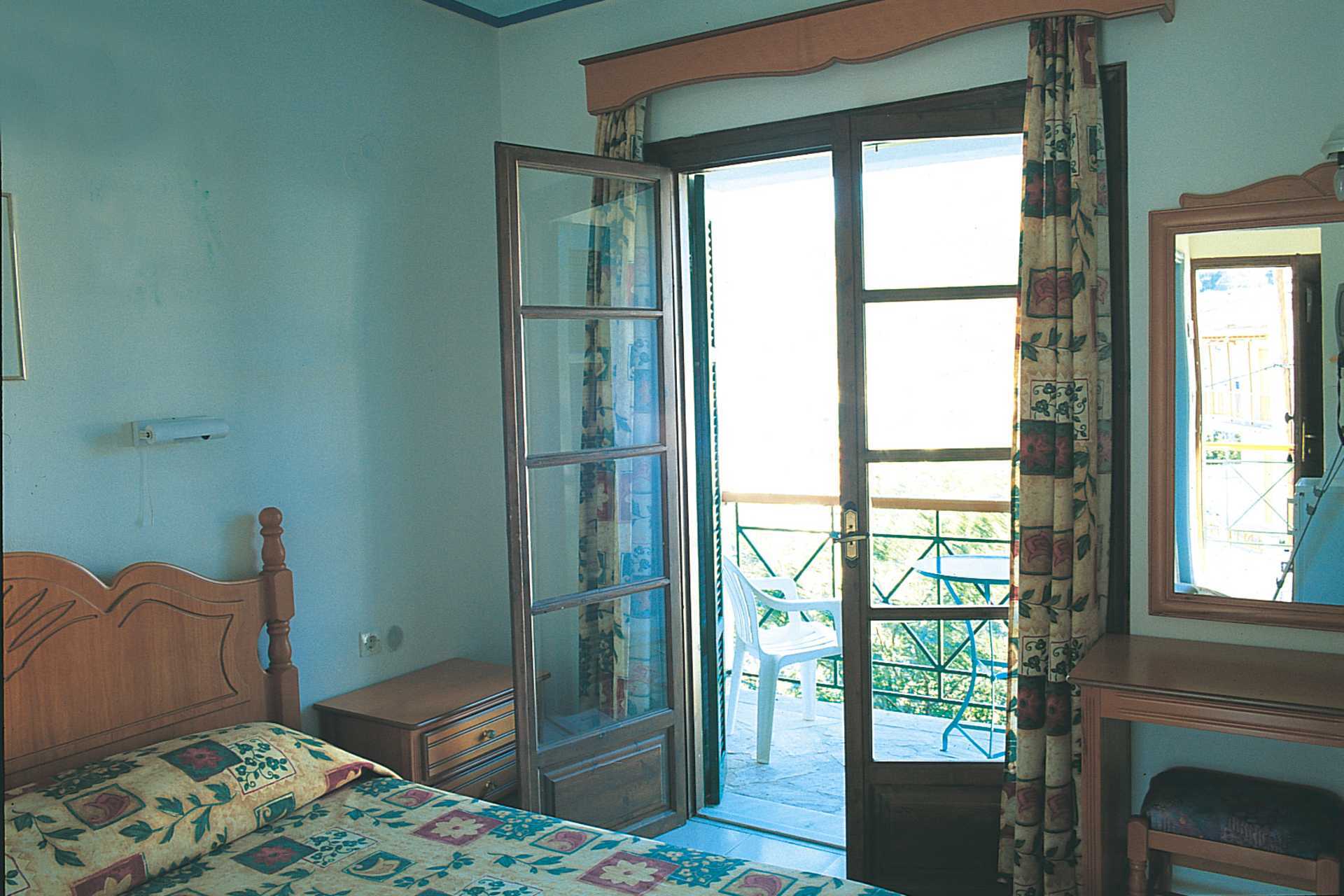 Dubbelrum på hotell Ionia på Skopelos, Grekland.