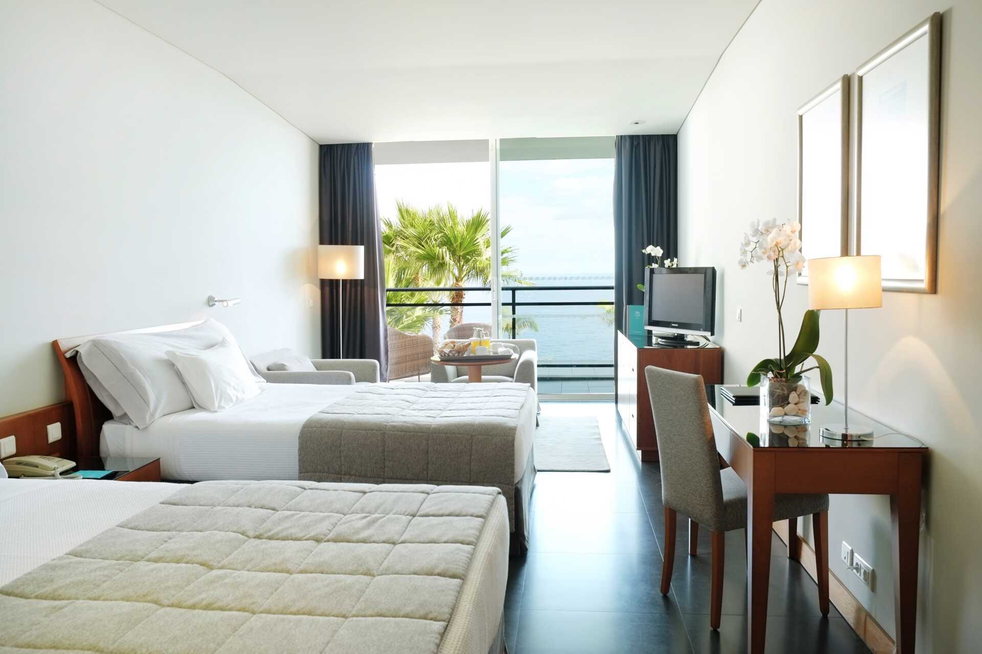 Dubbelrum på VIDAMAR Resorts Madeira, Portugal.