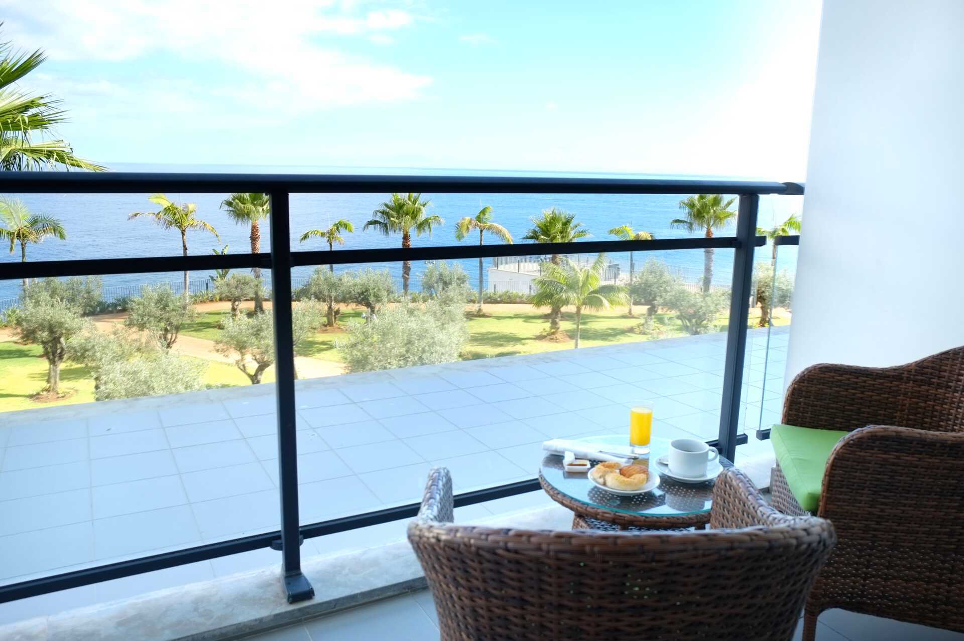 Dubbelrum på VIDAMAR Resorts Madeira, Portugal.