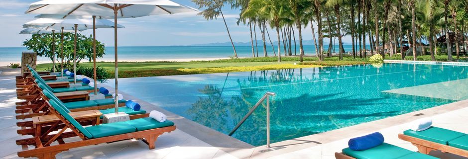Med Apollo kan du bo på Dusit Thani Krabi Beach Resort.