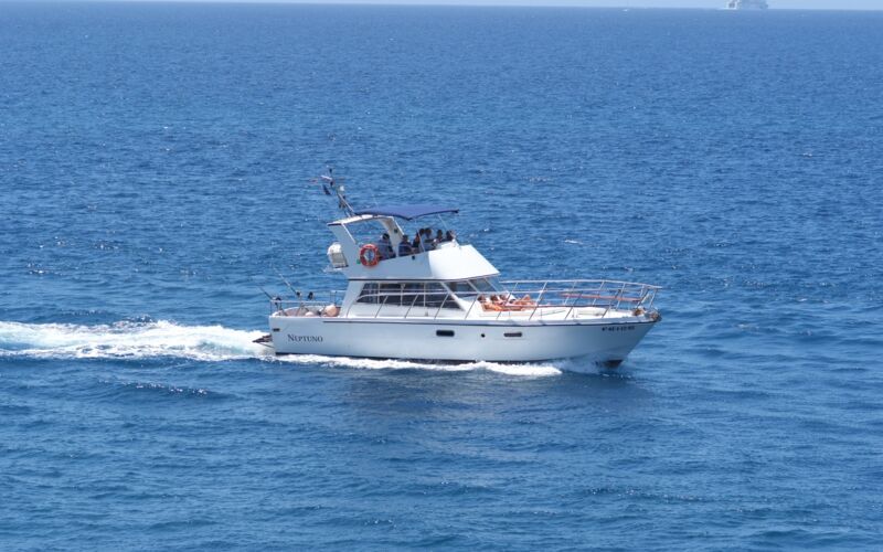 Eftermiddagssegling med Yacht Neptuno