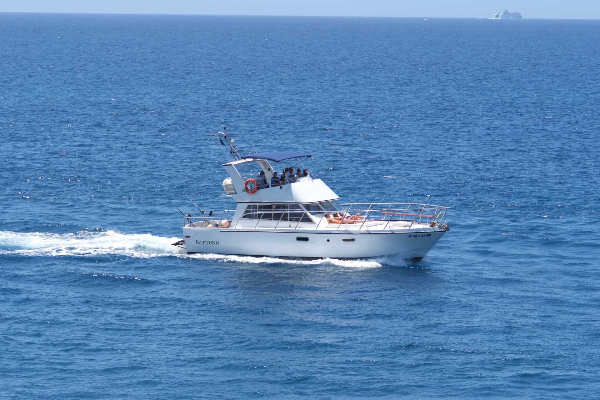 Eftermiddagssegling med Yacht Neptuno