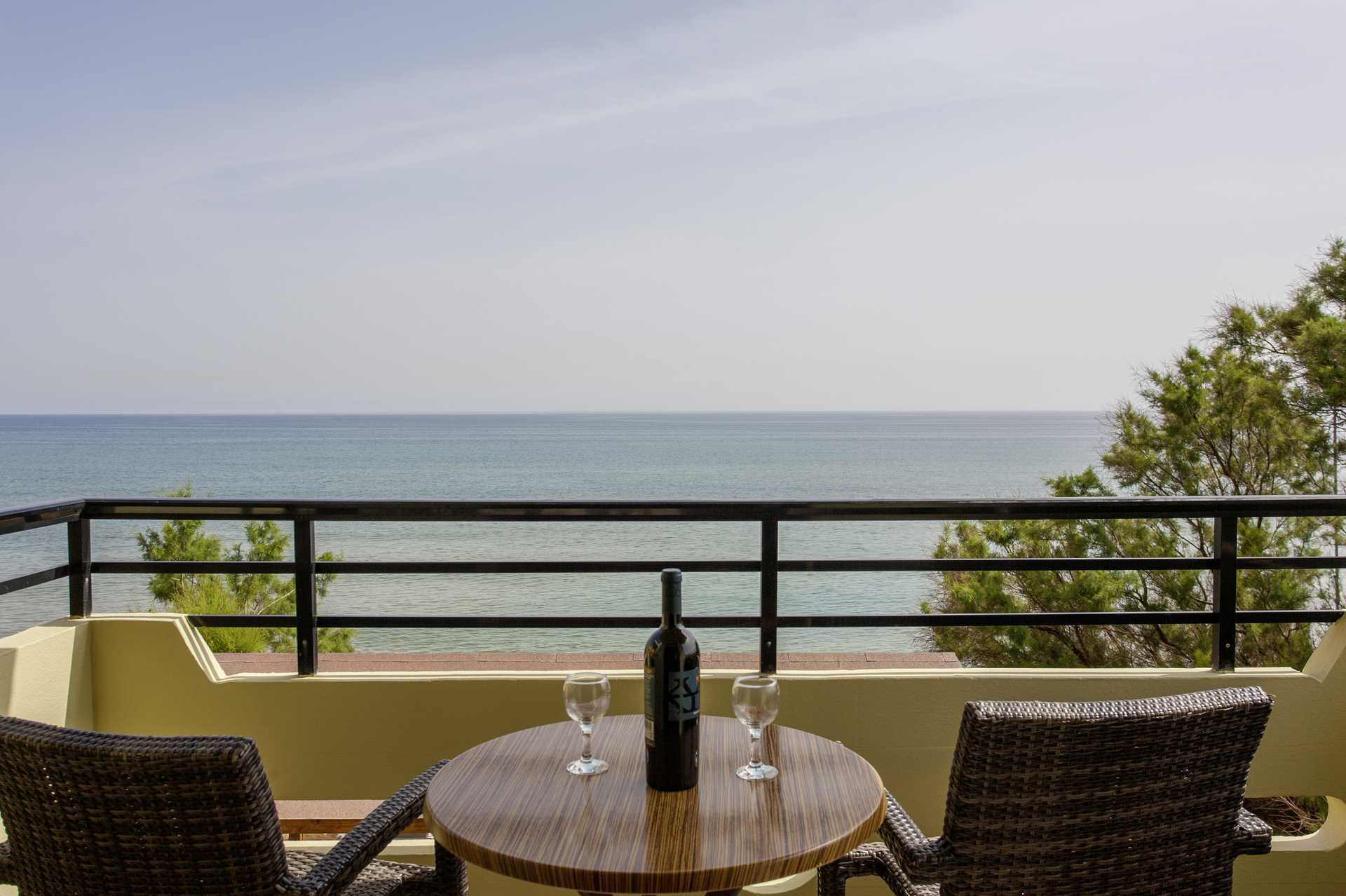 Enrumslägenhet med havsutsikt