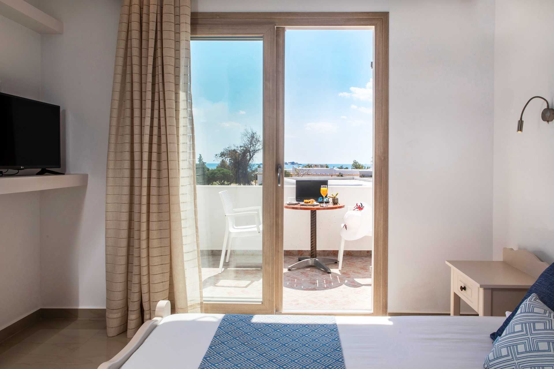 Enrumslägenhet på hotell Evdokia i Agia Anna på Naxos, Grekland.