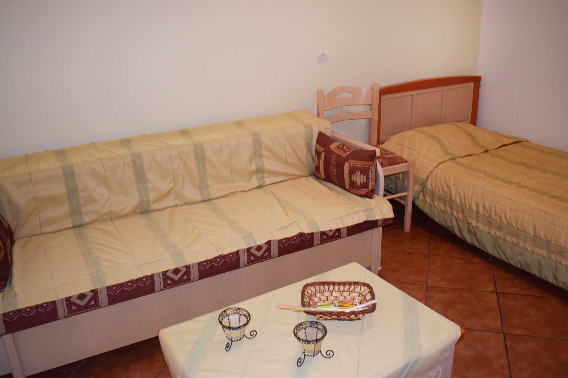 Enrumslägenhet på hotell Hippocampus på Alonissos, Grekland.