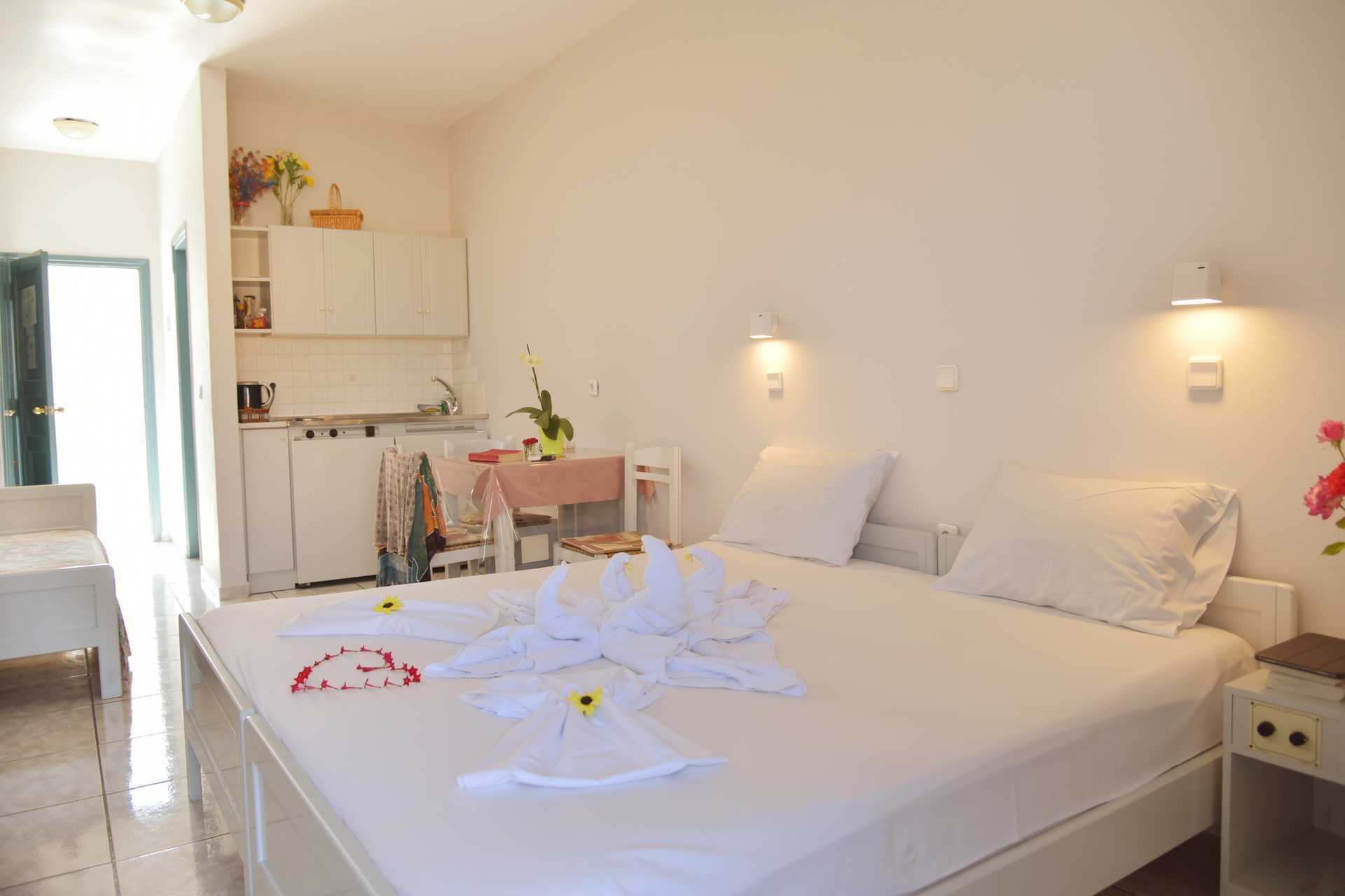 Enrumslägenhet på hotell Kleopatra i Kato Stalos på Kreta, Grekland.