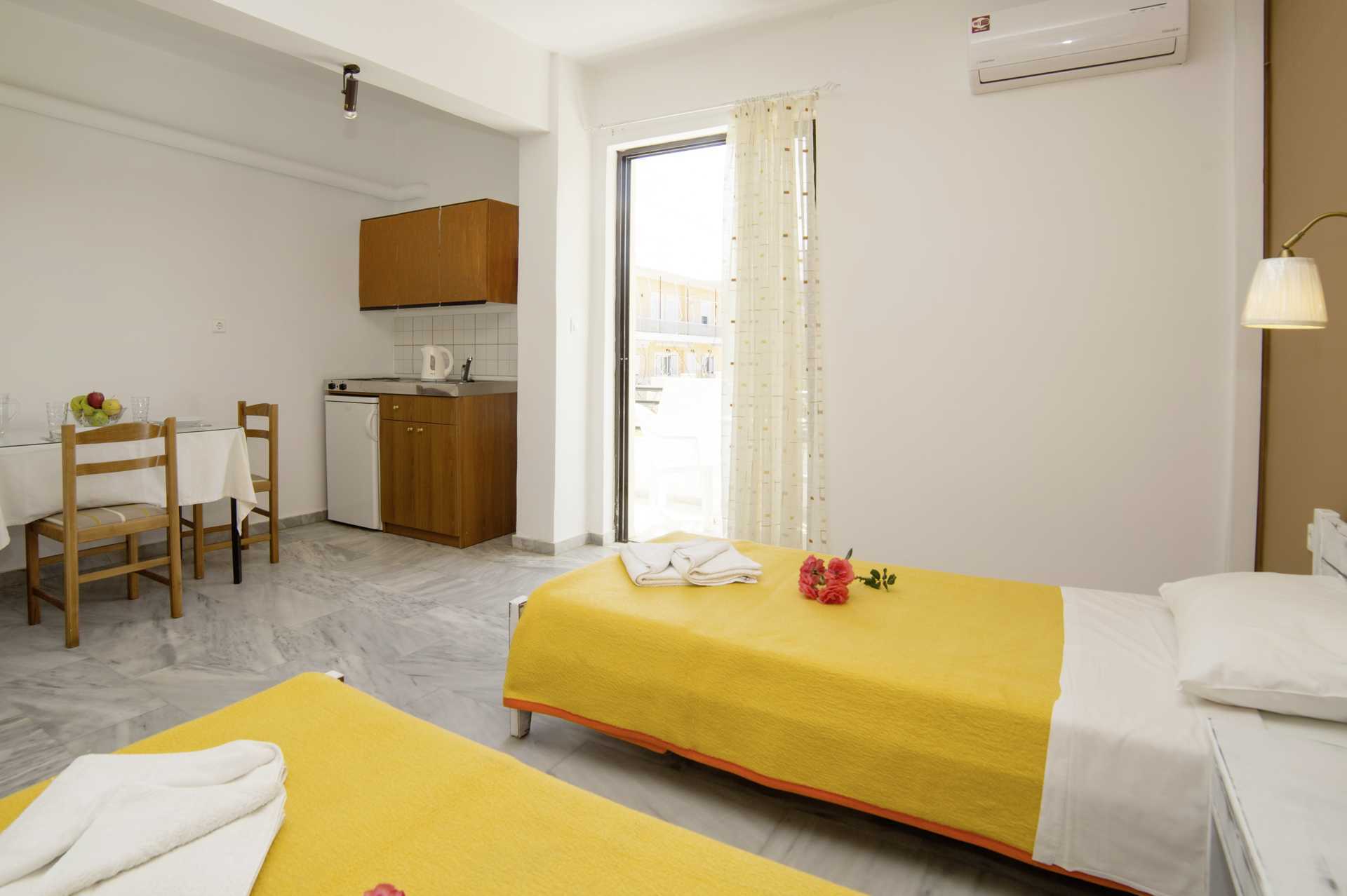 Enrumslägenhet på hotell Marva i Rethymnon på Kreta.