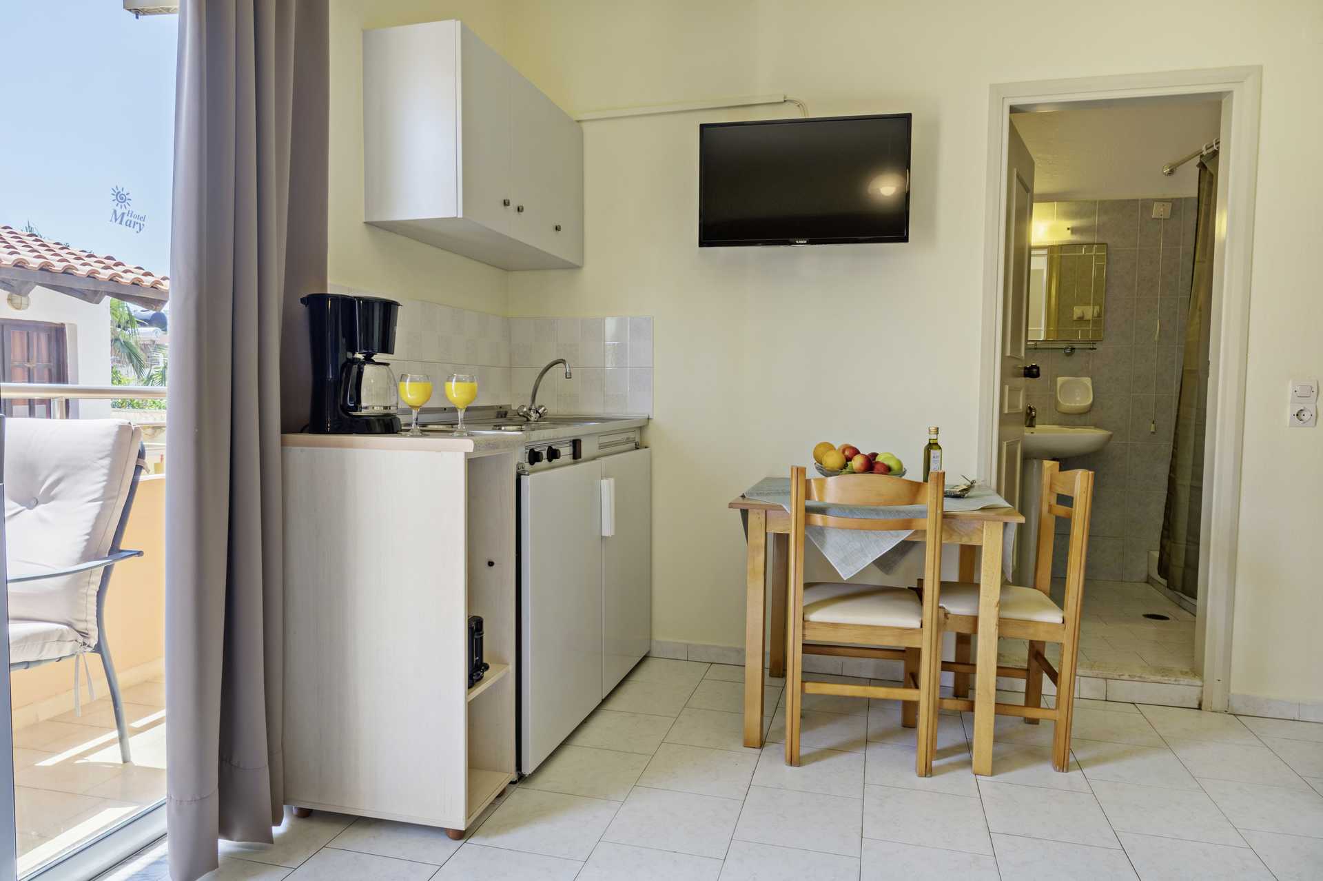 Enrumslägenhet på hotell Mary, Kreta.