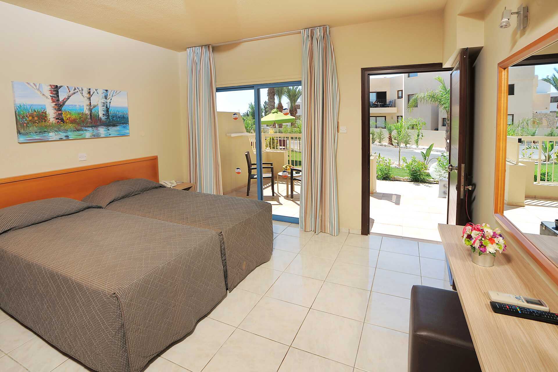 Enrumslägenhet på hotell Nelia Gardens, Ayia Napa.
