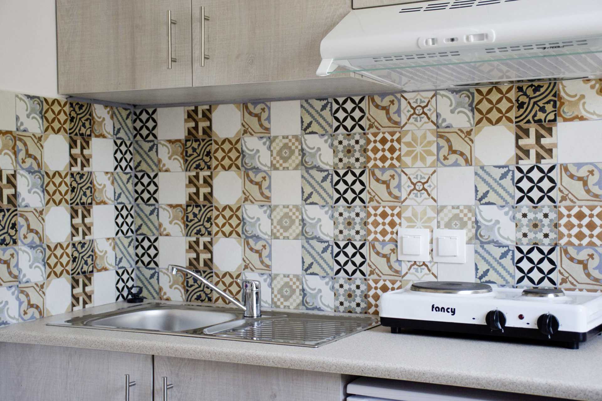 Enrumslägenhet på hotell Piccolo Bianco i Parga, Grekland.