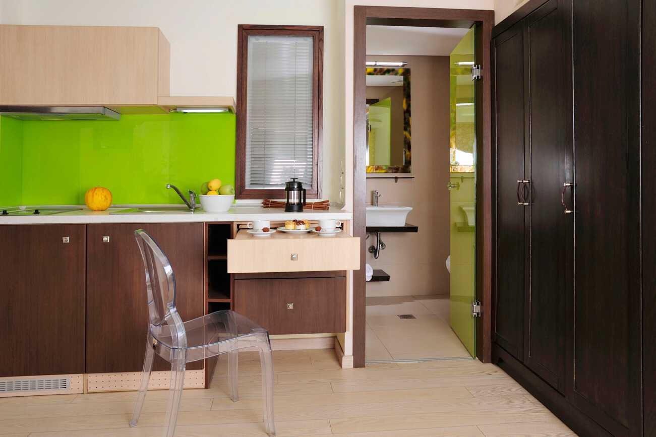 Enrumslägenhet på hotell Steris i Rethymnon stad på Kreta, Grekland.