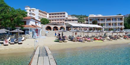 Stranden vid hotell Esperides på Skiathos, Grekland.